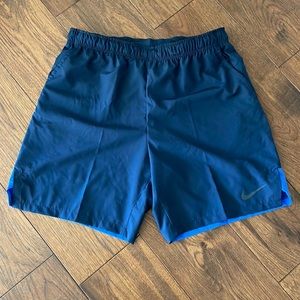 Nike shorts size X large nwot